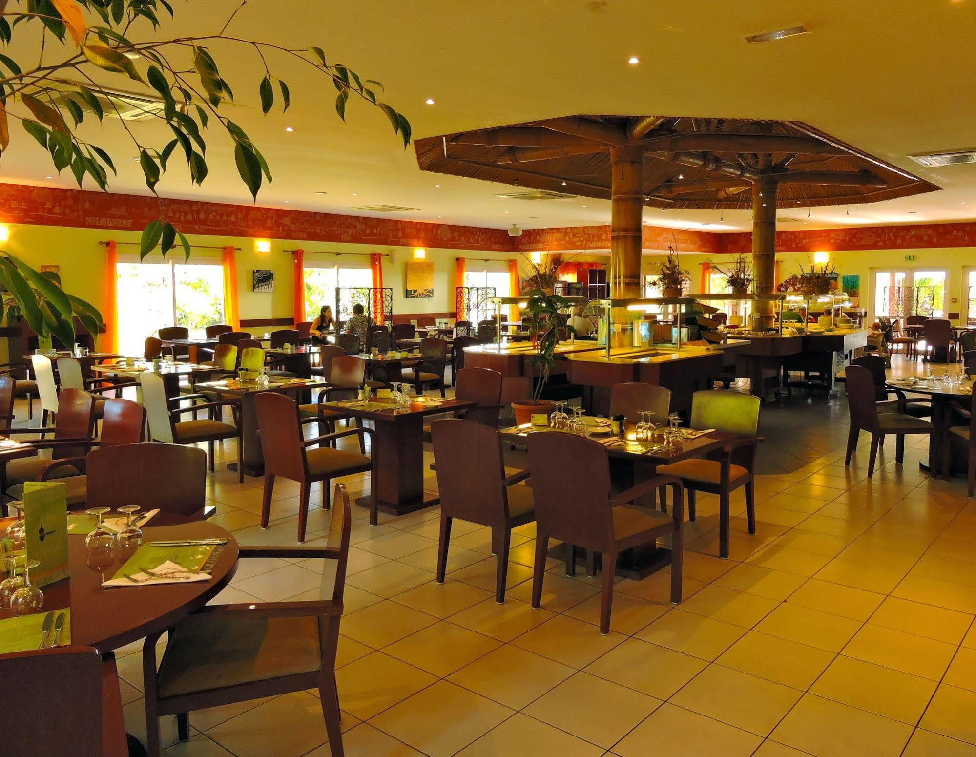 Koniambo Hotel โกเน ภายนอก รูปภาพ